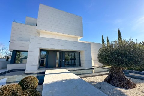 7 bedrooms Villa in Madrid, Spain No. 26965 4