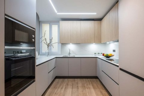 2 dormitorios Apartment en Madrid, Spain No. 26901 8