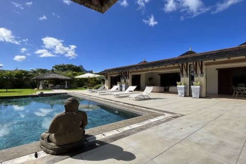 5 bedrooms Villa in Tamarin, Mauritius No. 60841 1