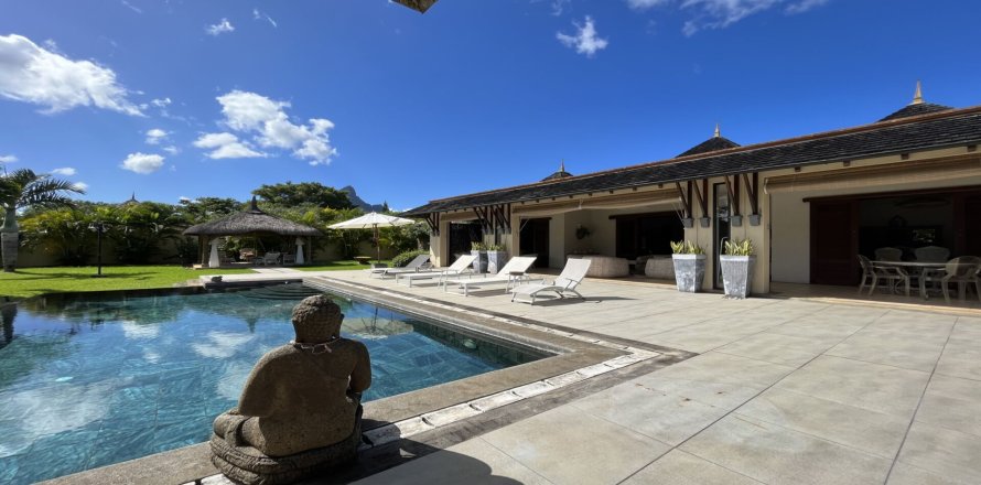 5 bedrooms Villa in Tamarin, Mauritius No. 60841