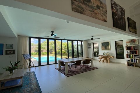 4 dormitorios Villa en Grand Baie, Mauritius No. 60840 6