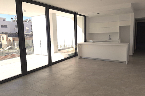 2 bedrooms Apartment in Paphos, Cyprus No. 73726 2