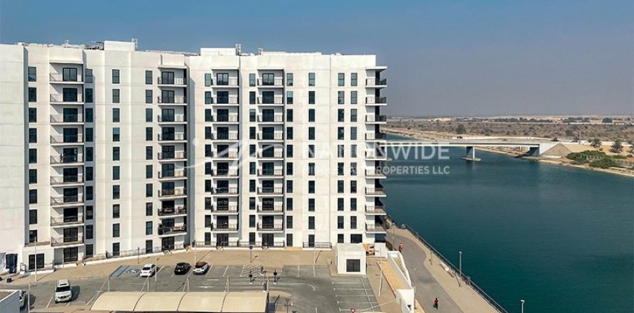 2 dormitorios Apartment en  Yas Island, UAE No. 3889