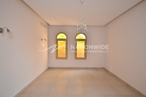 4 dormitorios Villa en Al Raha Golf Gardens, UAE No. 3697 2