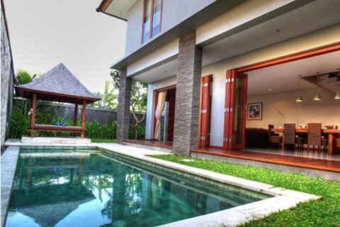 2 bedrooms Villa in Seminyak, Indonesia No. 23089 6