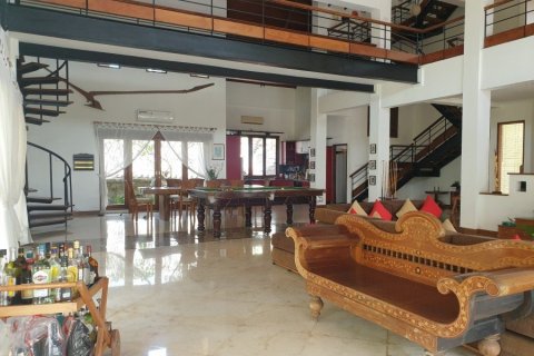 5 bedrooms Villa in South Kuta, Indonesia No. 22663 22