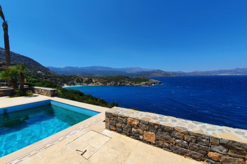 3 bedrooms Villa in Agios Nikolaos, Greece No. 56502 3