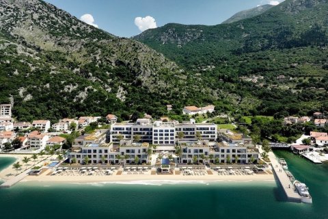 1 dormitorio Apartment en Kotor, Montenegro No. 75918 3