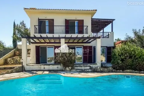 3 bedrooms House in Pissouri, Cyprus No. 31916 1