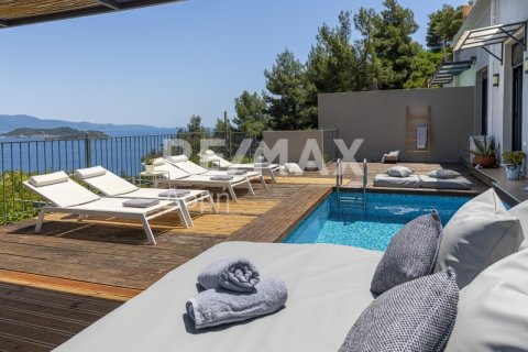 381m² Hotel in Skiathos, Greece No. 27957 1