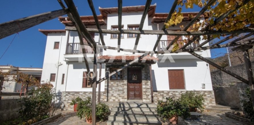 9 bedrooms Hotel in Magnesia, Greece No. 27990