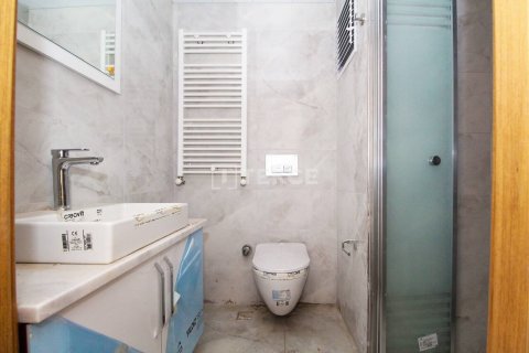 3+1 Apartment en Istanbul, Turkey No. 14136 3