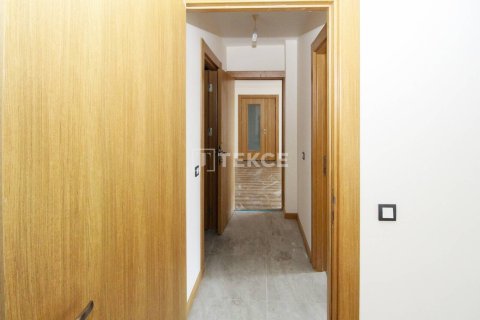 3+1 Apartment en Istanbul, Turkey No. 14136 11