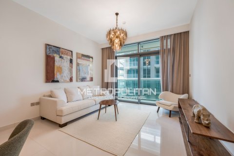 1 dormitorio Apartment en EMAAR Beachfront, UAE No. 7704 3