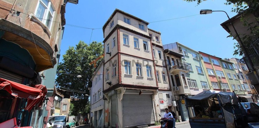 3+1 Villa in Fatih, Turkey No. 16864