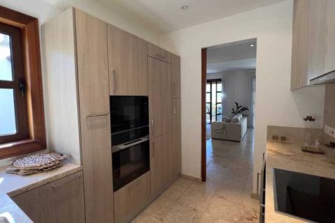 2 dormitorios Apartment en Parekklisia, Cyprus No. 34549 9