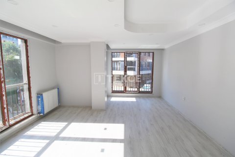 3+1 Apartment in Istanbul, Turkey No. 12076 6