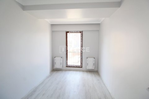 3+1 Apartment in Istanbul, Turkey No. 12076 15