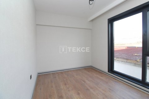 4+1 Apartment in Ankara, Turkey No. 12588 12