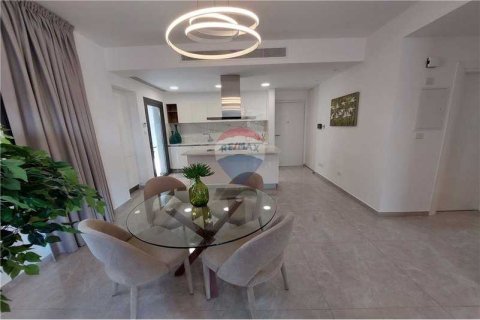 2 bedrooms Apartment in Limassol, Cyprus No. 75724 2