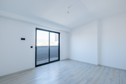 5 rooms Apartment in Kestel, Turkey No. 21573 4