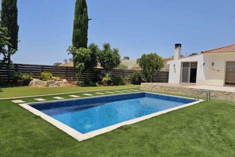 3 dormitorios Villa en Monagroulli, Cyprus No. 74105 4