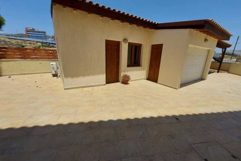 5 bedrooms House in Agios Athanasios, Cyprus No. 31011 11