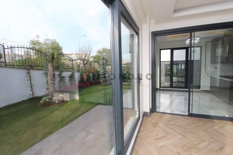 5+1 Villa in Basaksehir, Turkey No. 17446 23