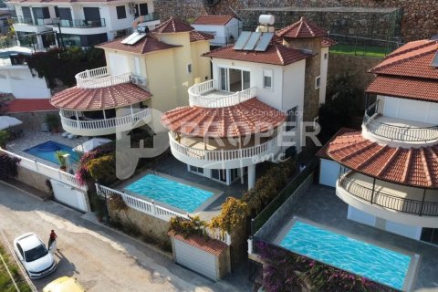 6 rooms Villa in Alanya, Turkey No. 12375 1