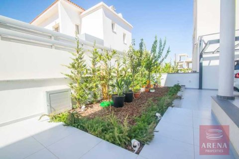 3 dormitorios Villa en Famagusta, Cyprus No. 74113 6