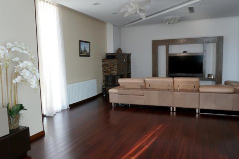 5 bedrooms Villa in Limassol, Cyprus No. 51583 1