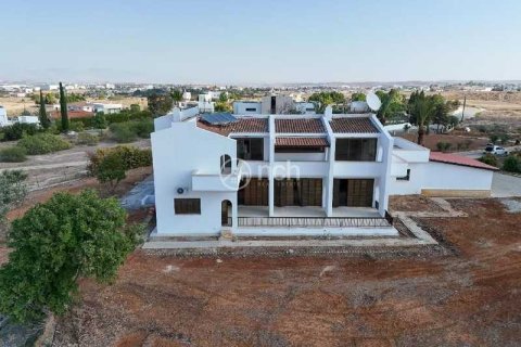 5 bedrooms House in Dali, Cyprus No. 72156 1