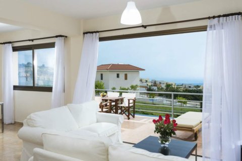 2 rooms Villa in Paphos, Cyprus No. 48196 3