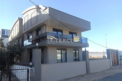 3+1 Apartment in Antalya, Turkey No. 11847 1