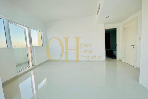 2 bedrooms Apartment in Al Reem Island, UAE No. 10651 6