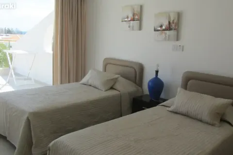 3 bedrooms Penthouse in Germasogeia, Cyprus No. 41435 11