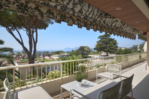 4 dormitorios Apartment en Cannes, France No. 69209 1