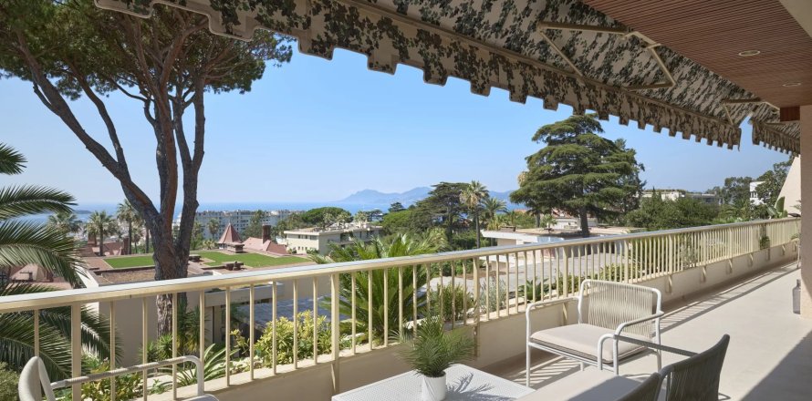 4 dormitorios Apartment en Cannes, France No. 69209