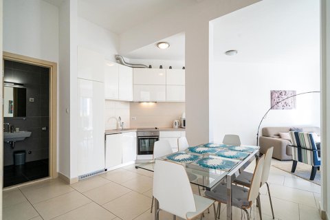 2 dormitorios Apartment en Kotor, Montenegro No. 66743 13