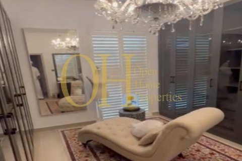 3 dormitorios Apartment en  Yas Island, UAE No. 8589 8