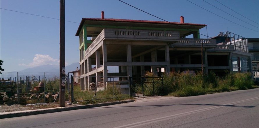 1260m² Commercial property in Pieria, Greece No. 49122