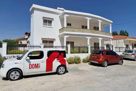 5 dormitorios Villa en Larnaca, Cyprus No. 29938 1