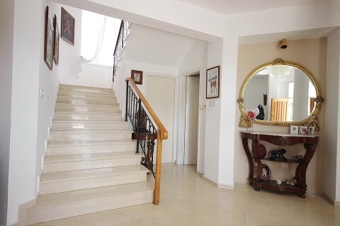 6 dormitorios House en Paphos, Cyprus No. 37743 4