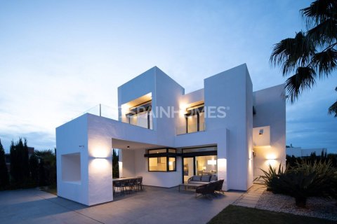 4 bedrooms Villa in Cartagena, Spain No. 26268 4