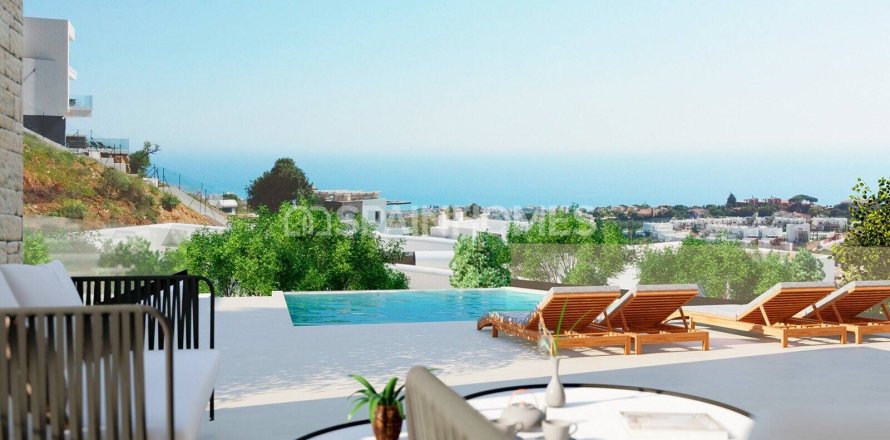 3 bedrooms Villa in Mijas, Spain No. 26344