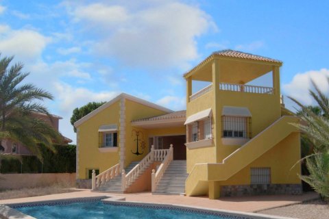 3 bedrooms Villa in La Manga del Mar Menor, Spain No. 26180 1