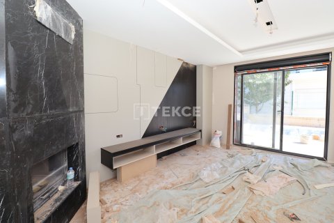 4+1 Villa à Dosemealti, Turkey No. 61251 30