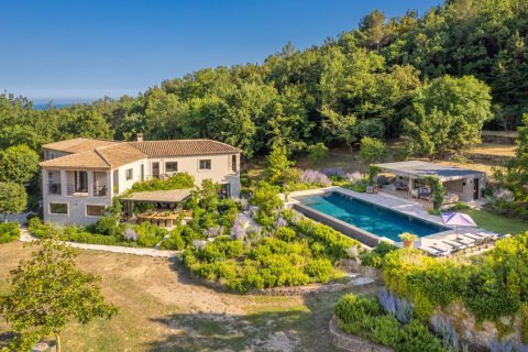 6 bedrooms Villa in Chateauneuf-Grasse, France No. 67263 1