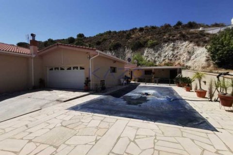 4 bedrooms House in Foinikaria, Cyprus No. 63430 4