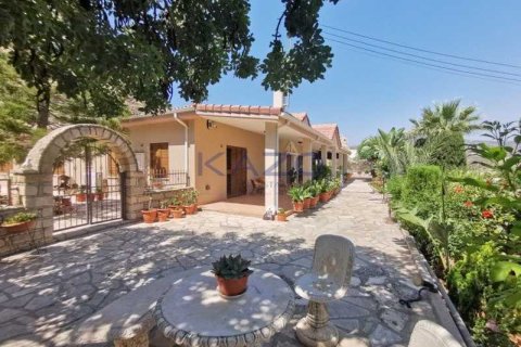 4 bedrooms House in Foinikaria, Cyprus No. 63430 1